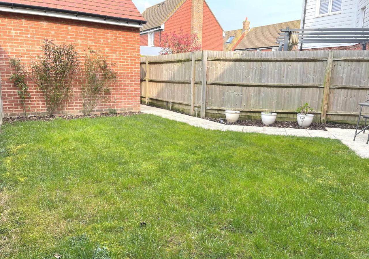 Ashford Holiday Home Sleeps 6 Free Parking Wifi Willesborough Εξωτερικό φωτογραφία